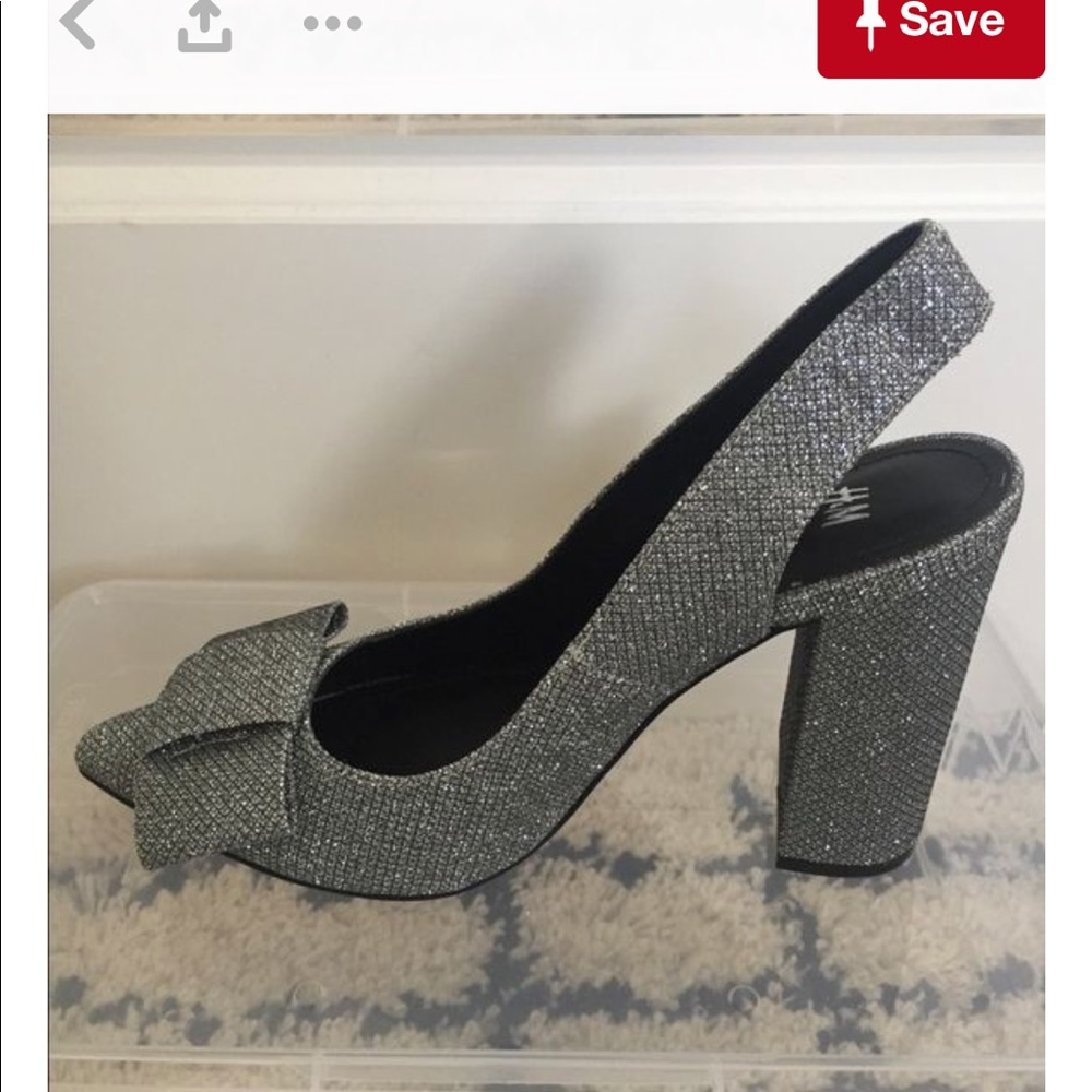 NWT H&m Silver Slingback chunky heel pumps
